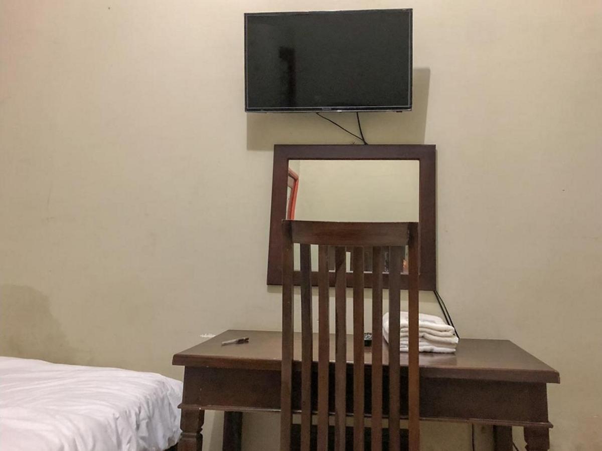 Enrekang Sinar Hotel מראה חיצוני תמונה