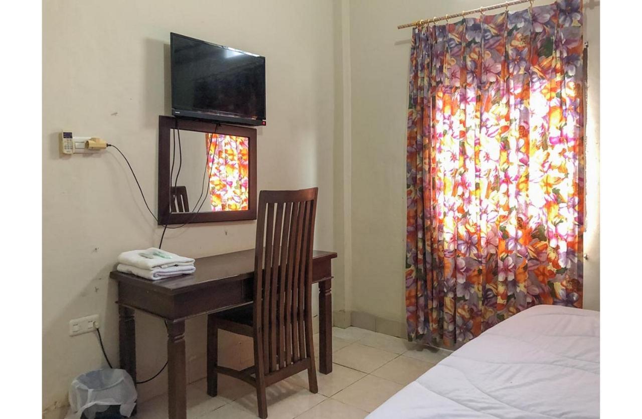 Enrekang Sinar Hotel מראה חיצוני תמונה