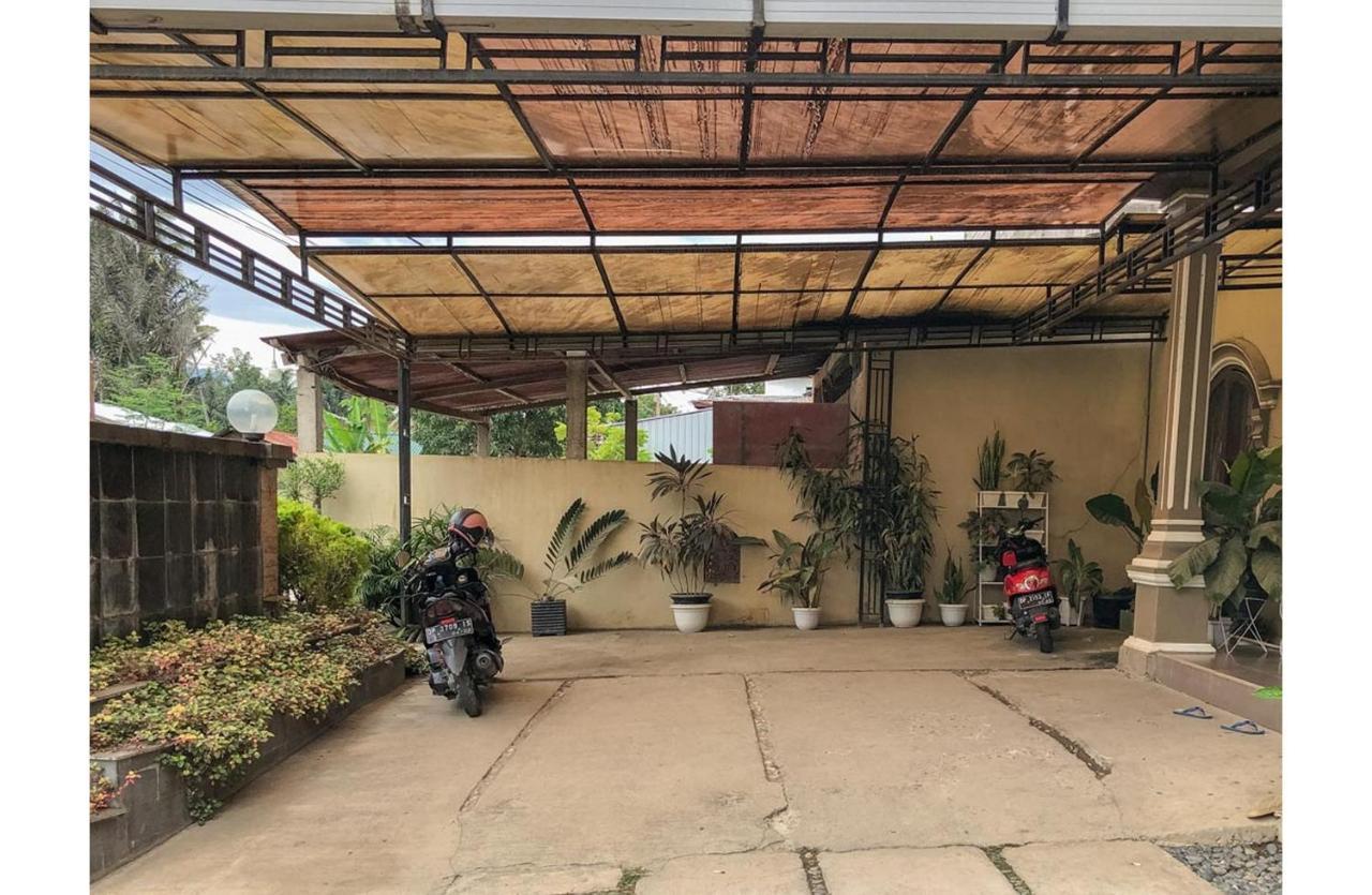 Enrekang Sinar Hotel מראה חיצוני תמונה