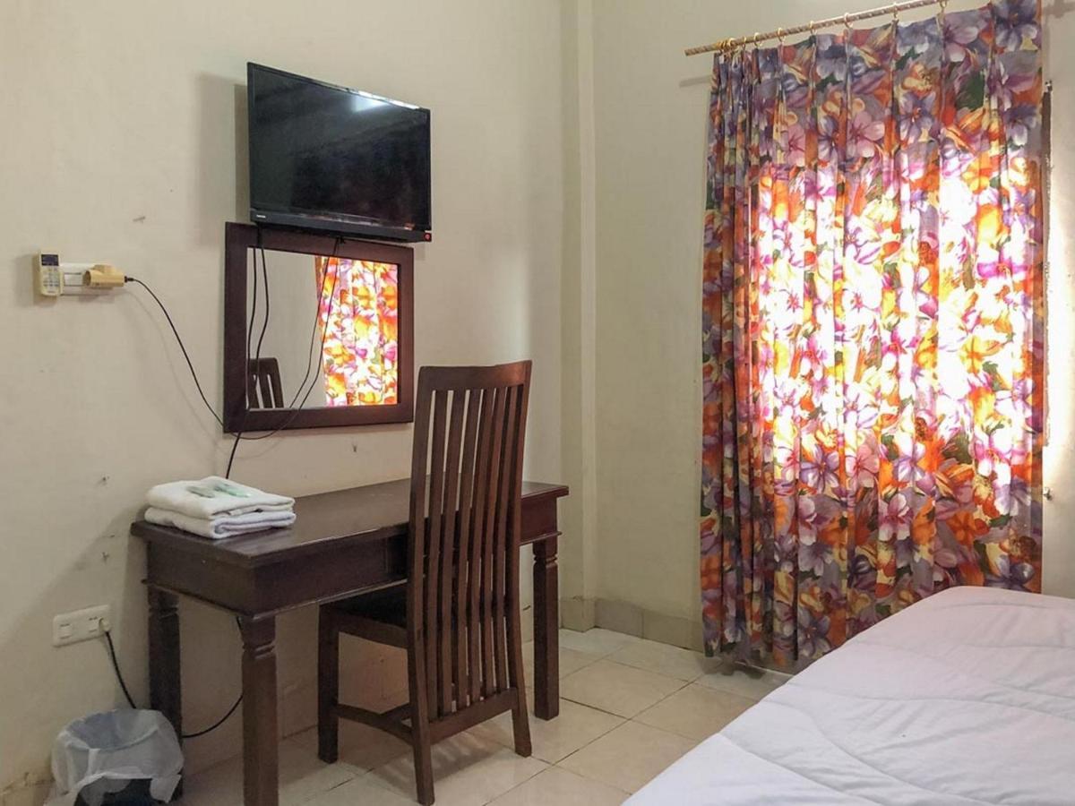 Enrekang Sinar Hotel מראה חיצוני תמונה